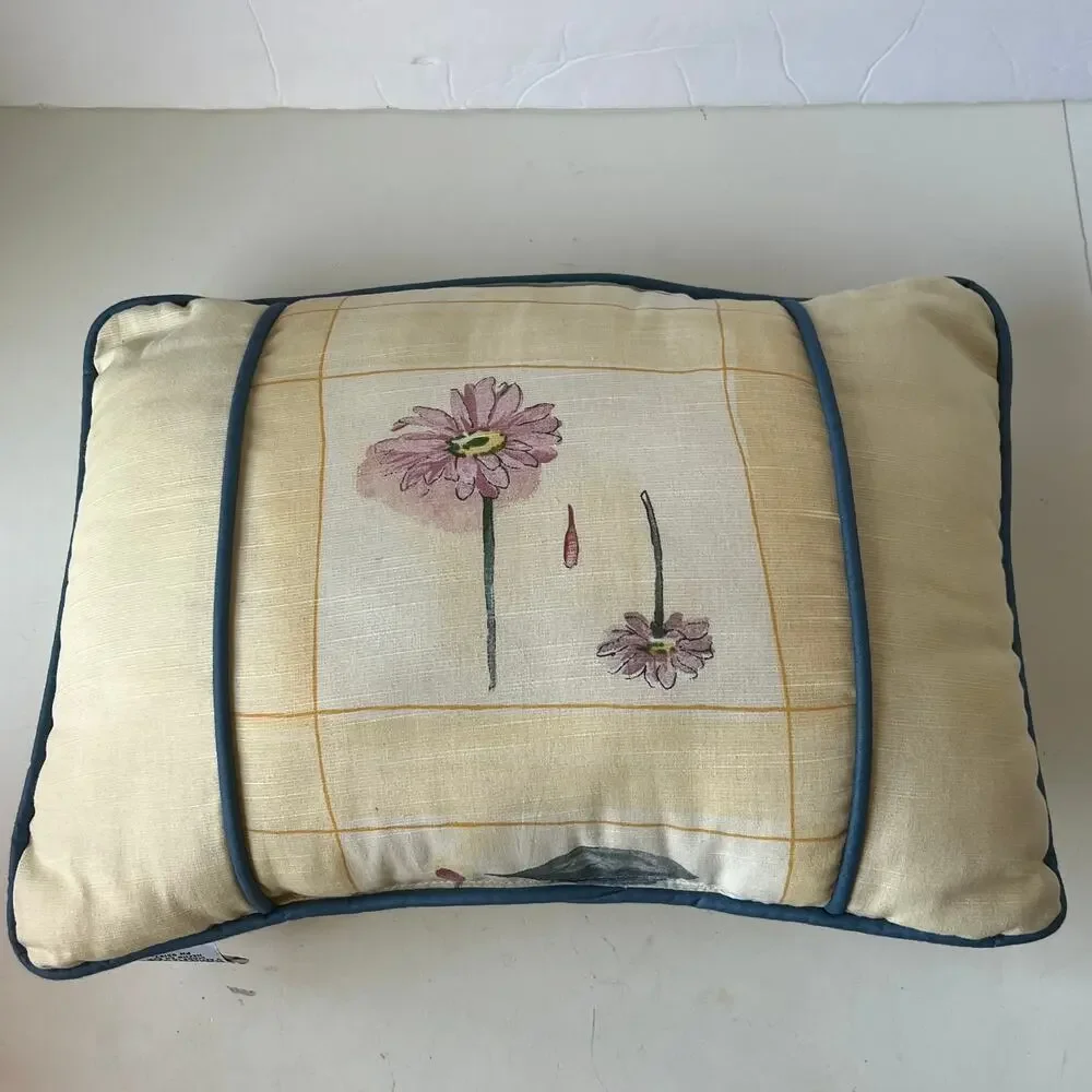 CROSCILL ACCESSORIES Throw Pillow Yellow Floral Cottage Core Blue Cord USA 15x11